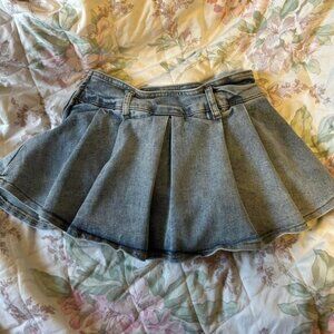 Mini denim pleated skirt from Taiwan